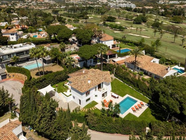 Casa en venta en Nueva Andalucía, Costa del Sol Occidental