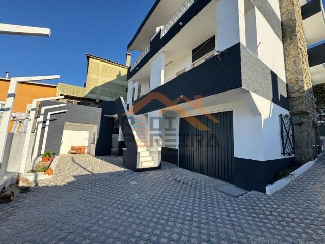 Casa venda em Bairro dos CTT, Odivelas