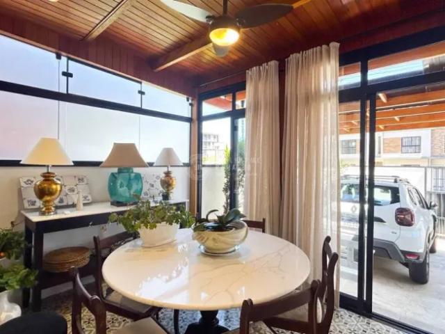 Casa venda em Região Geográfica Imediata de Itajaí, Camboriú