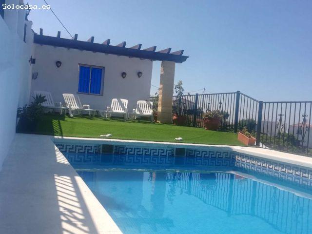 Casa en alquiler en Torrox