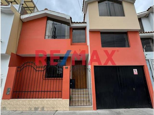 Casa venta en El Remanso, Yanahuara