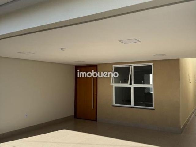 Casa venda em Região Geográfica Imediata de Águas Lindas de Goiás, Região Integrada de Desenvolvimento do Distrito Federal e Entorno