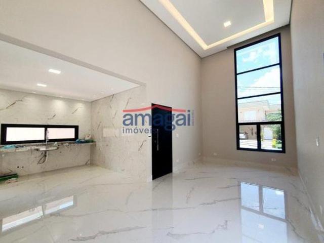 Casa venda em Região Imediata de São José dos Campos, Região Metropolitana do Vale do Paraíba e Litoral Norte