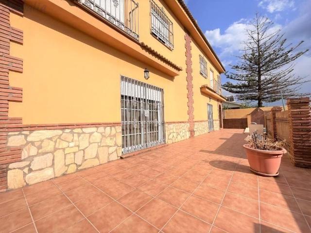 Casa en venta en Puerto de la Torre, Málaga-Costa del Sol