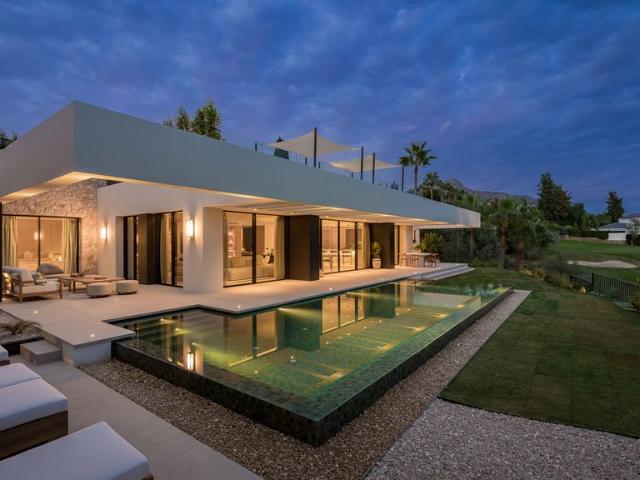 Casa en venta en Nueva Andalucía, Costa del Sol Occidental