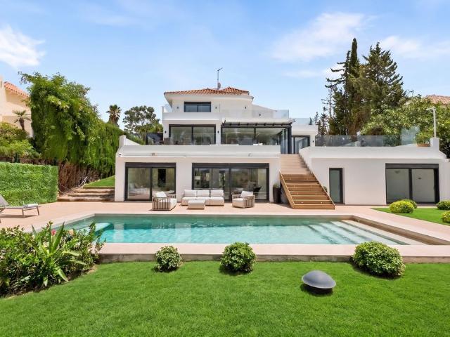 Casa en venta en Nueva Andalucía, Costa del Sol Occidental