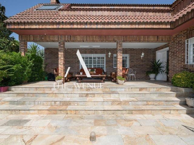 Casa en venta en Viñas Viejas, Boadilla Del Monte