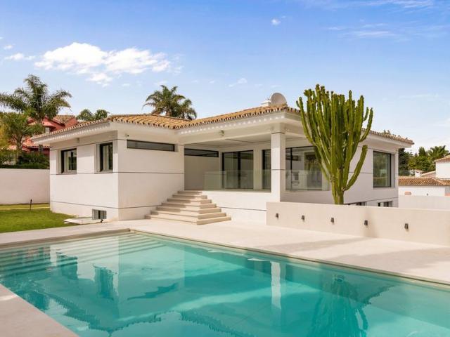 Casa en venta en Urbanización Márquez de Atalaya, Costa del Sol Occidental