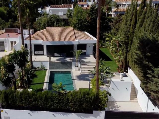 Casa en venta en Bel-Air, Estepona