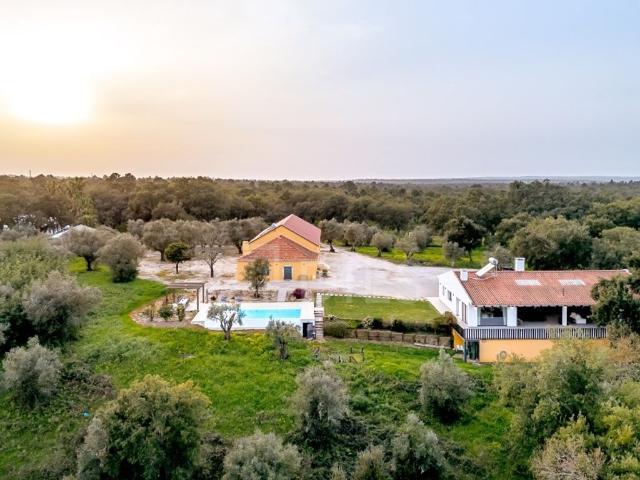Casa venda em Azeitão (São Lourenço e São Simão), Setúbal