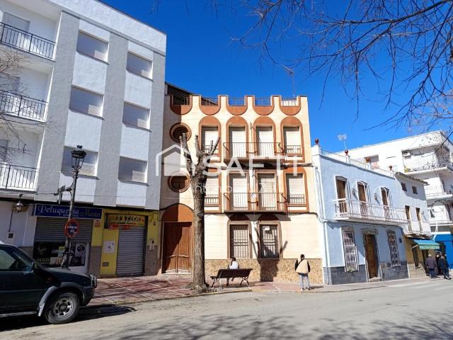 Villa en venta en Jaén