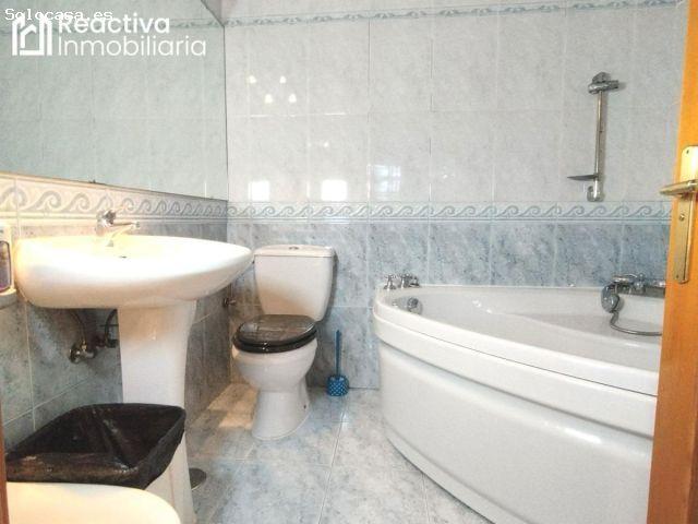 Casa en venta en Ribeira, A Barbanza
