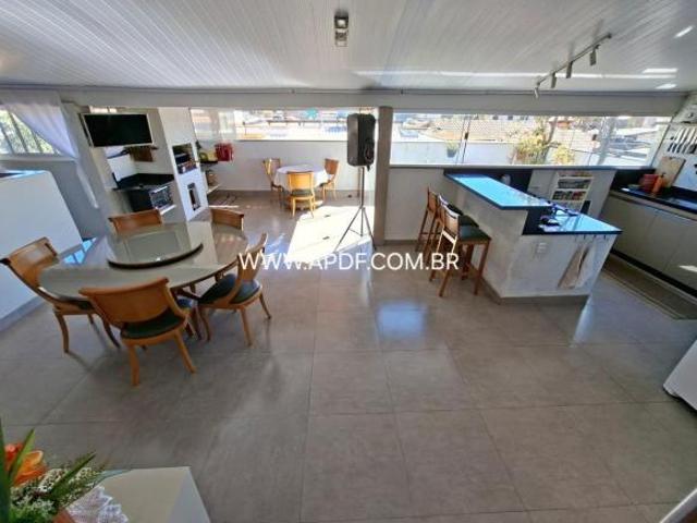 Casa venda em Região Geográfica Imediata do Distrito Federal, Região Integrada de Desenvolvimento do Distrito Federal e Entorno