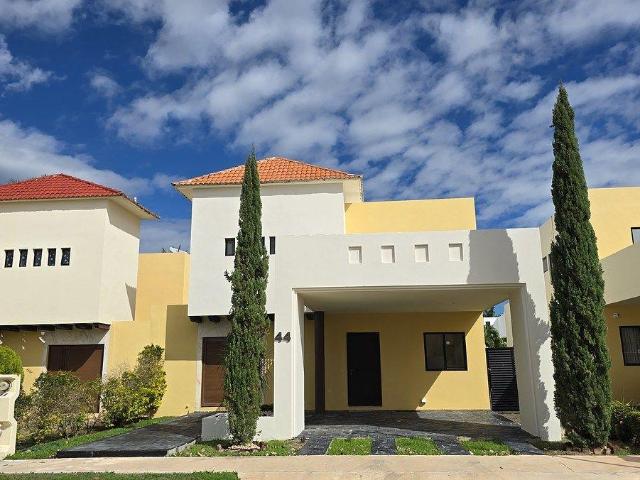 Casa en venta en Opichén, Yucatán