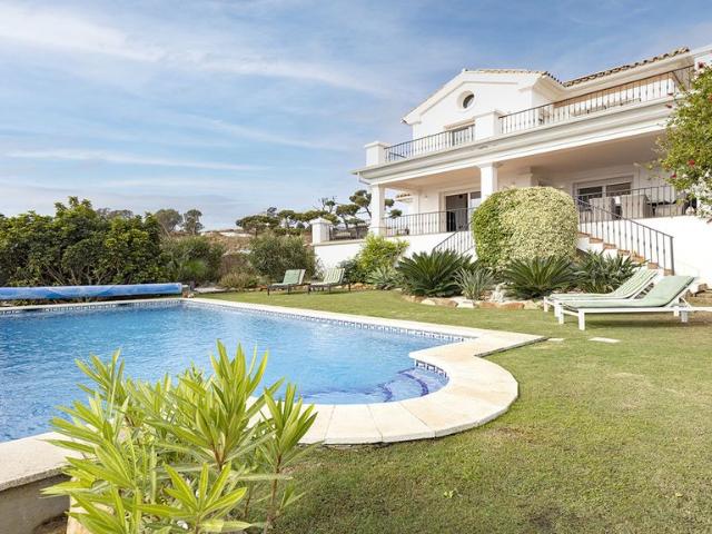 Casa en venta en San Luis de Sabinillas, Costa del Sol Occidental