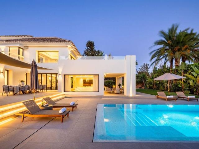 Casa en venta en Nueva Andalucía, Costa del Sol Occidental
