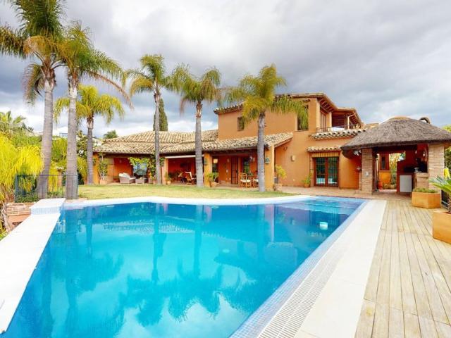 Casa en venta en Benahavís, Málaga