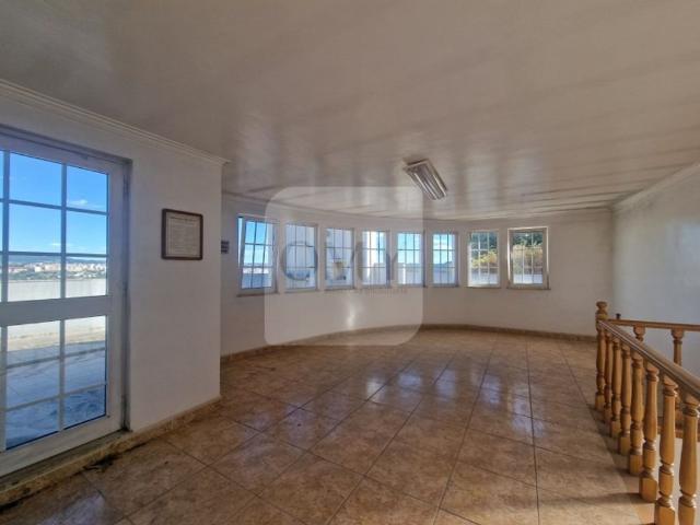 Casa venda em Lugar de São Roque, Vila Real