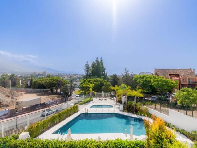 Casa en venta en Nueva Andalucía, Costa del Sol Occidental