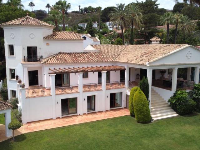 Casa en venta en Nueva Andalucía, Costa del Sol Occidental
