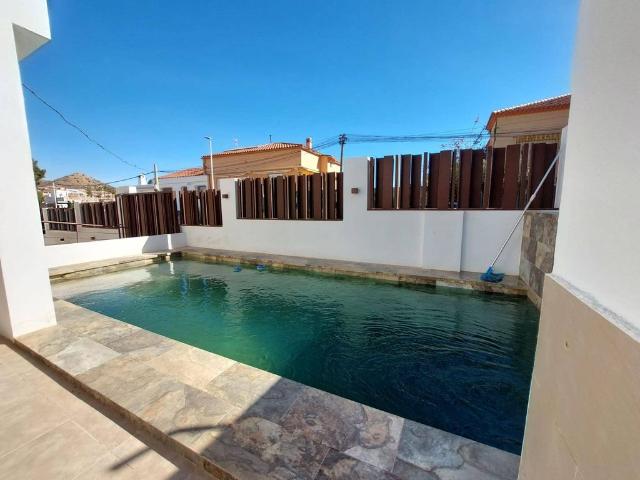 Casa en venta en San Juan de los Terreros, Pulpí