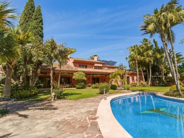 Casa en venta en Urbanización Márquez de Atalaya, Costa del Sol Occidental
