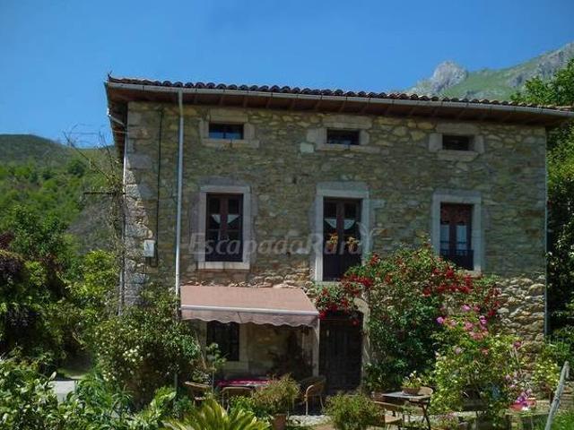 Casa en alquiler en Peñamellera Alta, Asturias