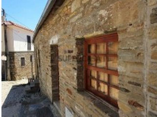 Casa venda em Torre De Moncorvo, Bragança