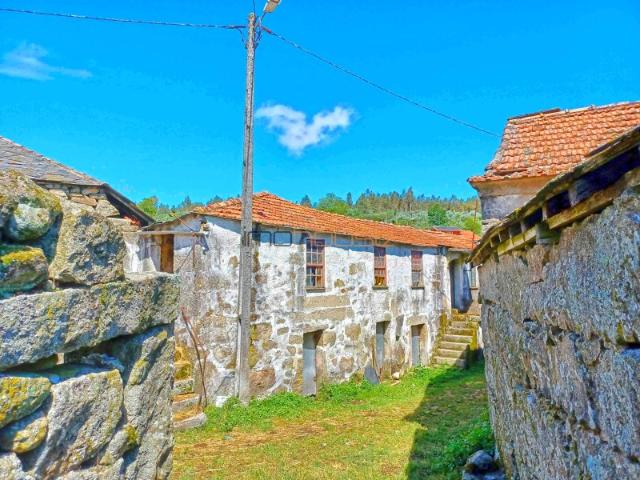 Casa venda em Fornelos, Viseu