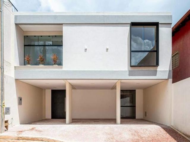 Casa venda em Região Geográfica Imediata do Distrito Federal, Região Integrada de Desenvolvimento do Distrito Federal e Entorno