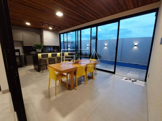Casa venda em Região Geográfica Imediata de Águas Lindas de Goiás, Região Integrada de Desenvolvimento do Distrito Federal e Entorno