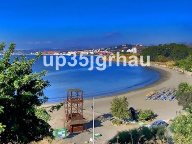 Casa en venta en Barriada Islas Canarias, Costa del Sol Occidental