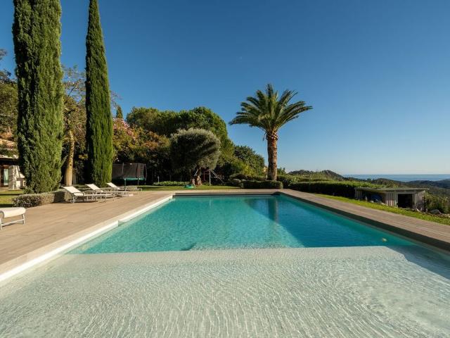 Casa en venta en Artola, Costa del Sol Occidental