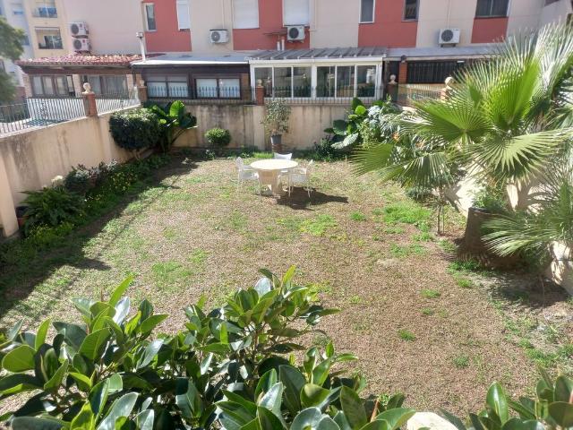 Chalet en venta en Barriada Islas Canarias, Costa del Sol Occidental