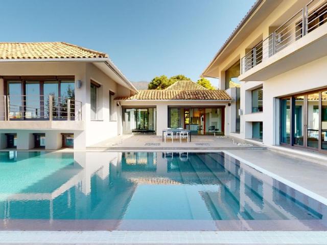 Casa en venta en Benahavís, Málaga