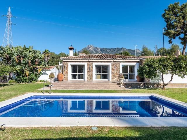 Casa en venta en El Vicario, Costa del Sol Occidental