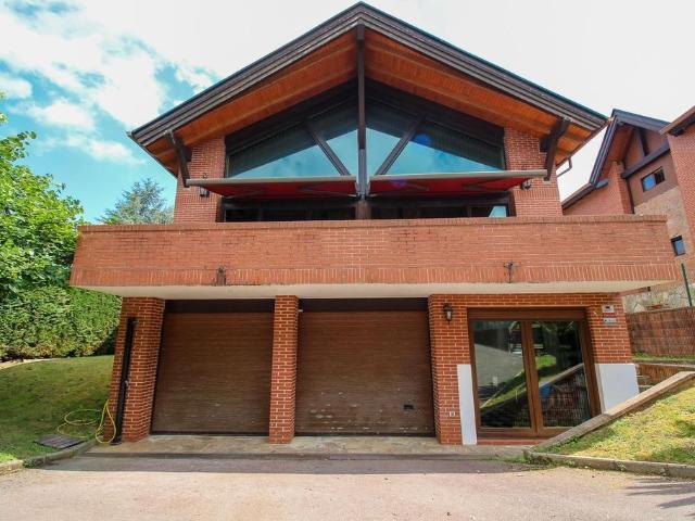 Casa en venta en Azoños, Santa Cruz De Bezana