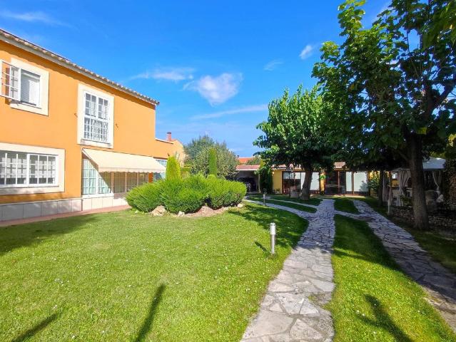 Casa en venta en Renedo De Esgueva, Castilla y León