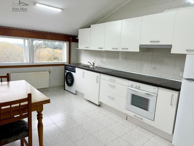 Casa en venta en Oleiros, A Coruña
