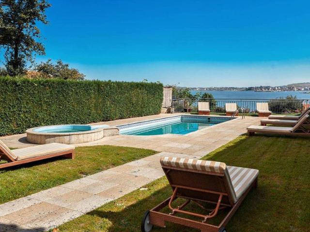 Chalet en venta en Bordóns, O Salnés