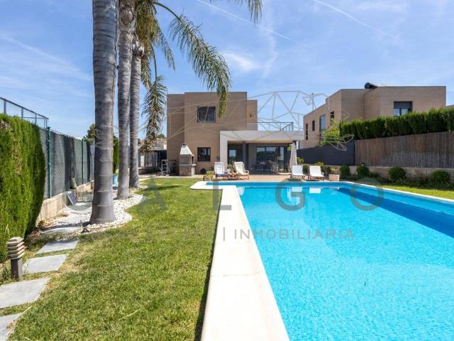 Casa en venta en el Camp de Túria, Valencia