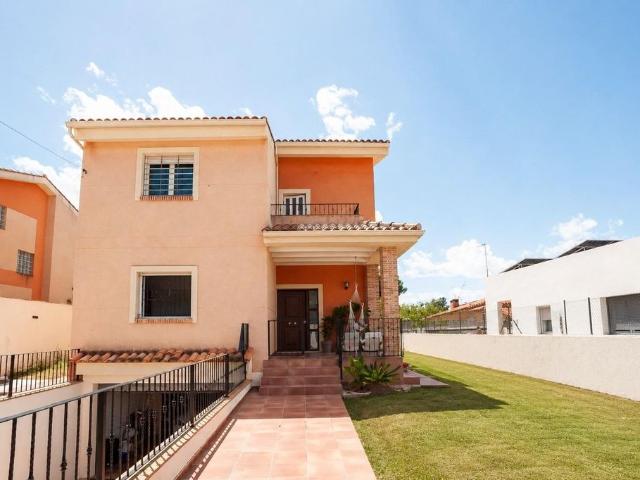 Casa en venta en el Camp de Túria, Valencia