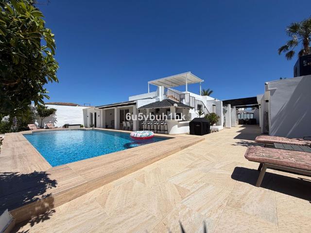 Casa en venta en Arroyo de la Miel-Benalmádena Costa, Costa del Sol Occidental