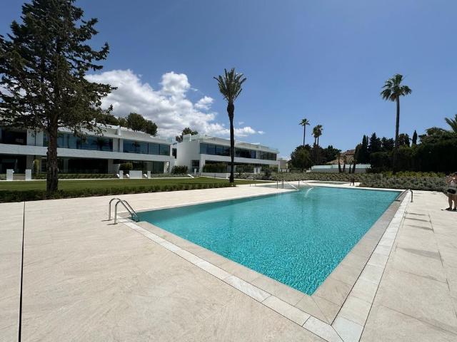 Chalet en venta en Nueva Andalucía, Costa del Sol Occidental