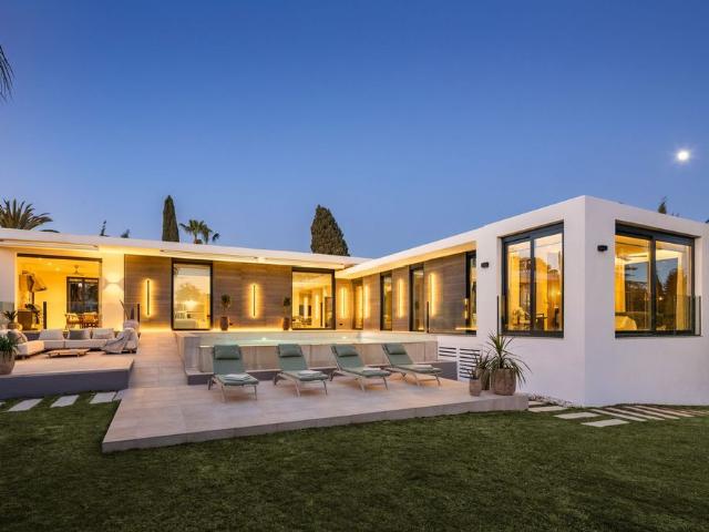 Casa en venta en Nueva Andalucía, Costa del Sol Occidental