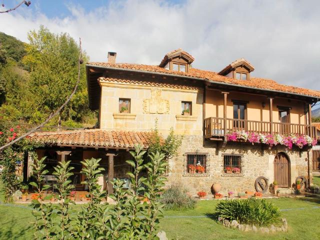 Casa en venta en Potes, Cantabria