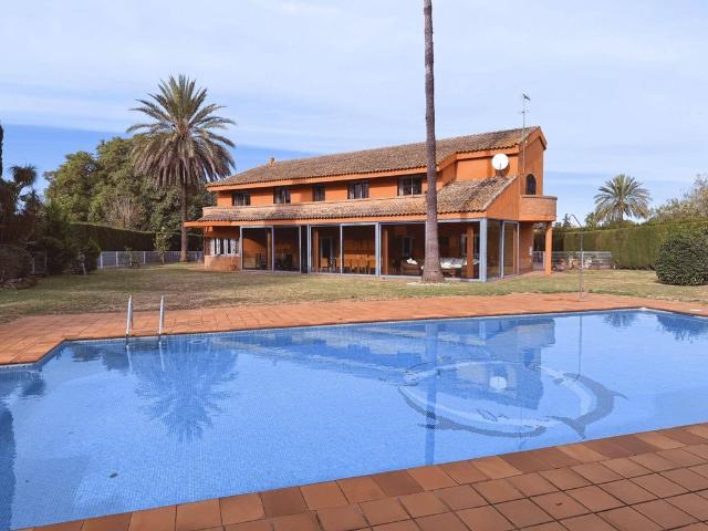 Casa en venta en Simón Verde, Mairena Del Aljarafe