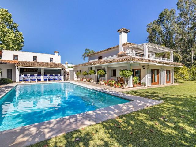 Casa en venta en Barriada Islas Canarias, Costa del Sol Occidental