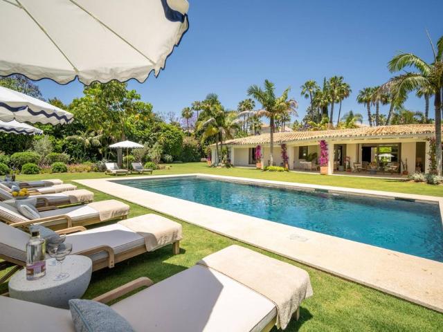 Casa en venta en Nueva Andalucía, Costa del Sol Occidental