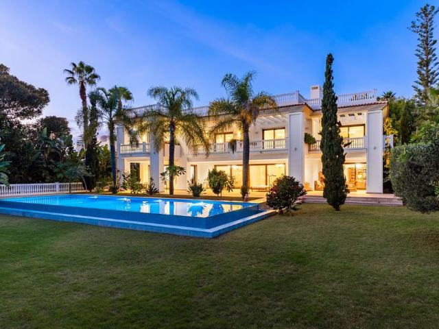 Casa en venta en Guadalmina, Marbella